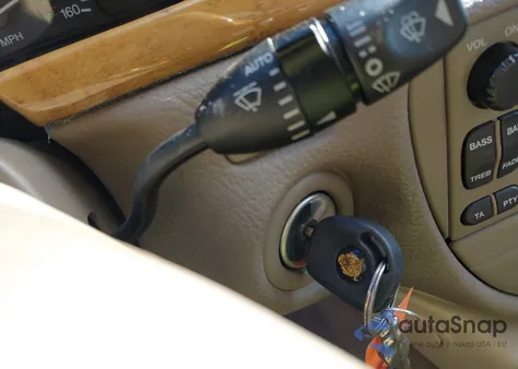 2000 Jaguar S-Type 4.0L V8 из США, поврежденный, VIN SAJDA01DXYGL65063